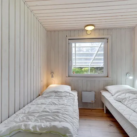 Sheemen - 700m To The Fjord By Interhome *